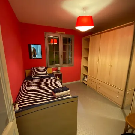 Maison 5 Proche Du Circuit Des 24h Du Mans Proche Arnage, Feriehus *