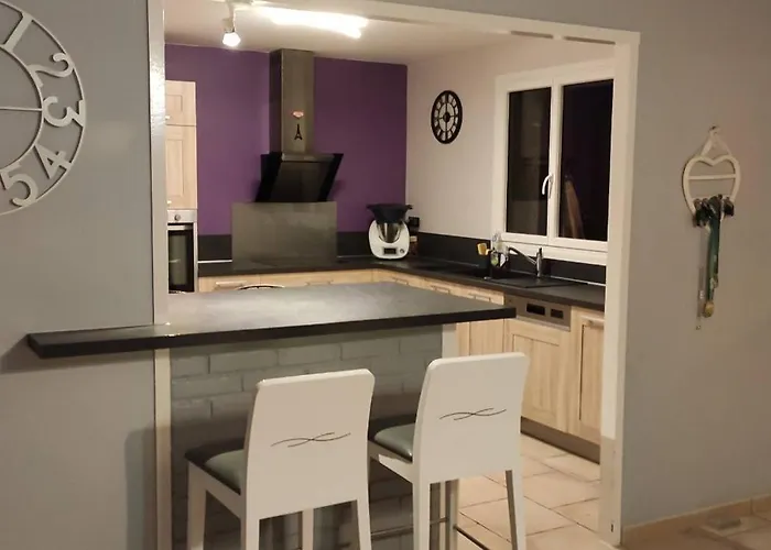 Casa vacanze Maison 5 Proche Du Circuit Des 24h Du Mans Proche Arnage, *