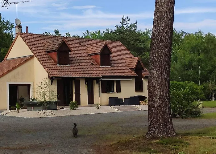 Casa vacanze Maison 5 Proche Du Circuit Des 24h Du Mans Proche Arnage, *